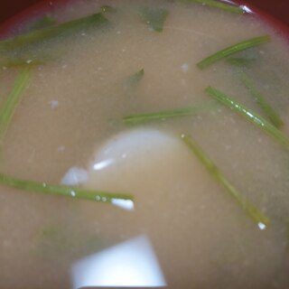 長芋とほうれん草の味噌汁